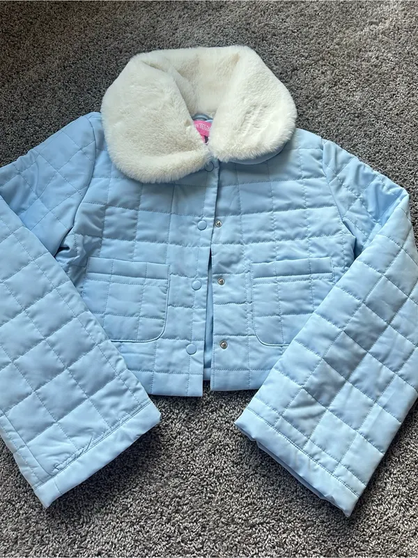 Sugar Thrillz Light Blue Quilted Puffer Jacket with Cream Faux Fur Collar - Image 3
