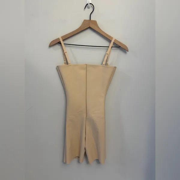 SKIMS Body Zoned Open Bust Mid Thigh Bodysuit Large Sand NWT - Image 4