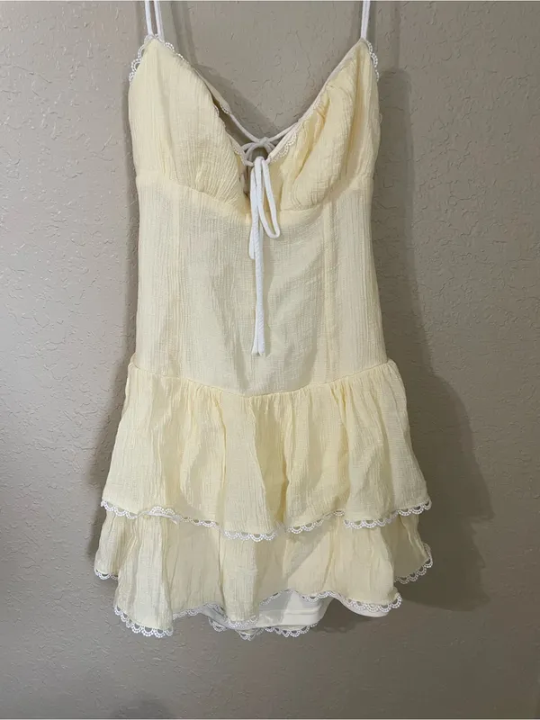 Beverly and Beck Nothing Else Matters Mini Dress Size S Light Yellow - Image 9