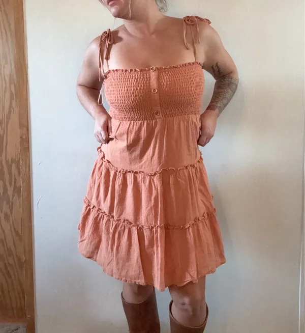 Altar'd State Coral Smocked Tiered Mini Dress Medium Tie Strap Boho - Image 2