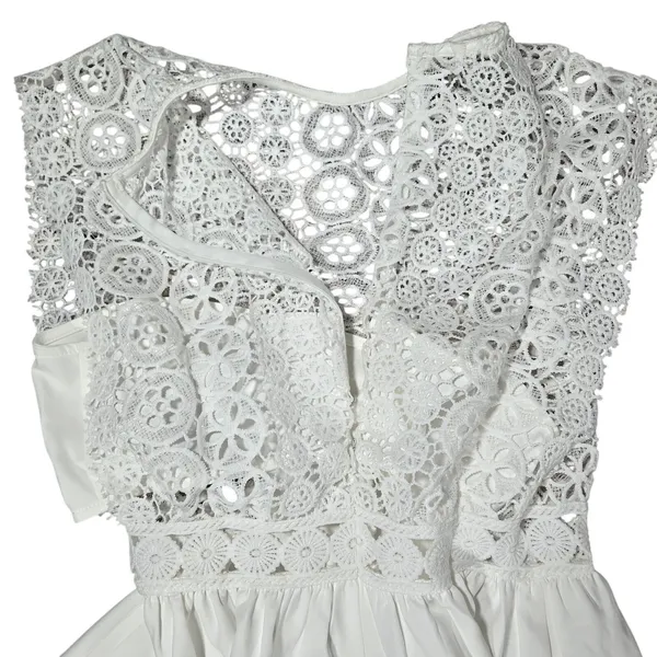 Area‎ Stars White Lace Trim Dress Medium NWT Crochet Boho Coquette Mini - Image 3