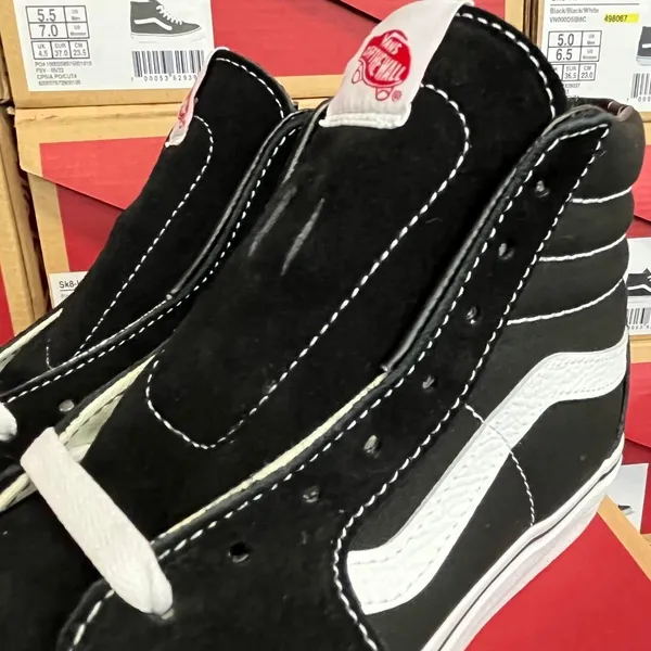 Vans Women's Black Trainers - Image 2