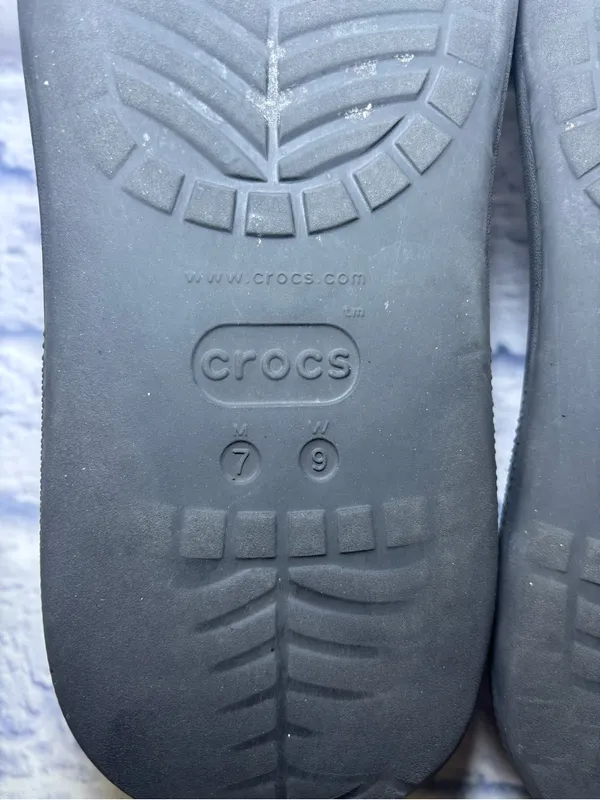 Classic Crocs Mega Crush Platform Slip On Clogs Sandals W9 M7 Black - Image 15