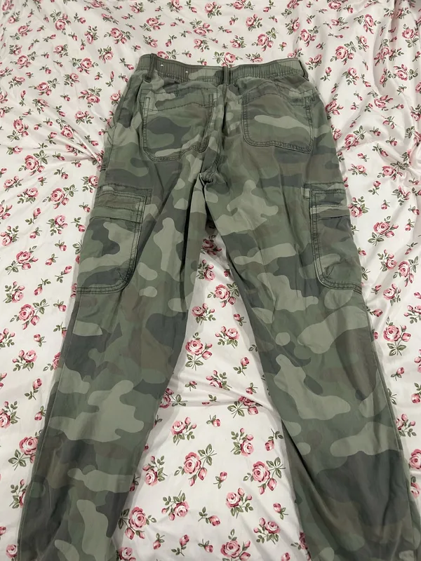 American Eagle Cargo Pants - Image 2