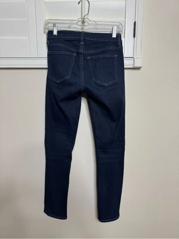 Gap Dark Blue Women's Skinny Jeans - Image 3
