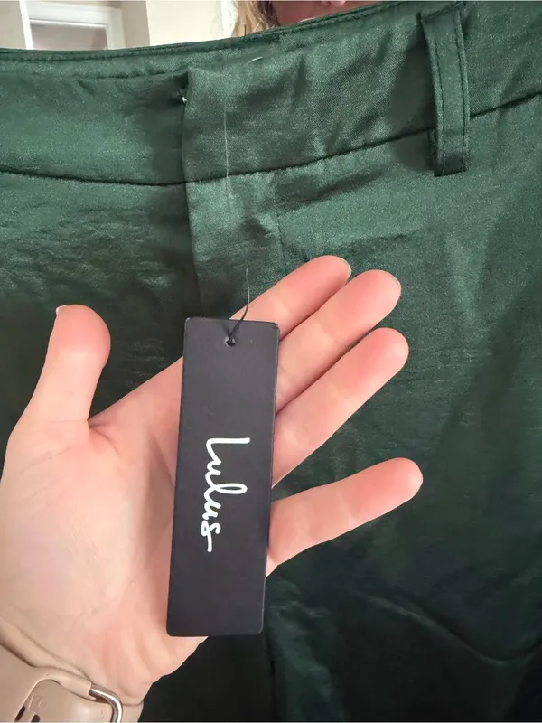 NWT Lulu's Silky Dark Green Straight-Leg Chinos - Image 4