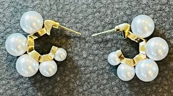 Anthropologie Lake Life Chunky Ascending Pearl Hoop Earrings - Image 11