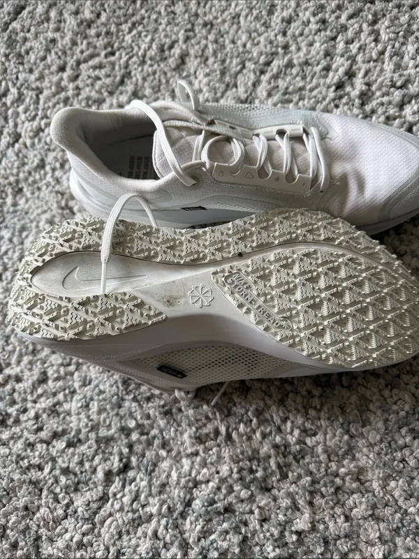 Nike Women’s White Lightweight Mesh Training Sneakers - Image 5