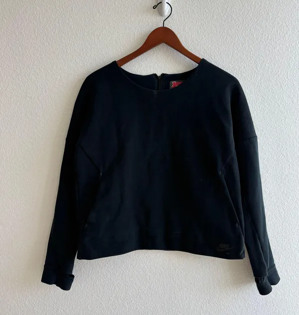 Nike Black  Long Sleeve - Image 2