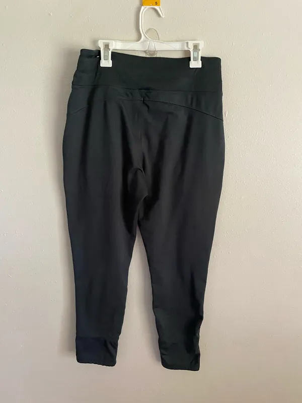Maurices Jegging Pants Size M - Image 2