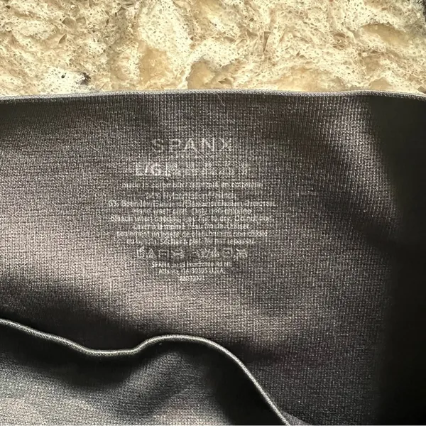 SPANX Gray and Black Camo Leggings‎ - Image 6