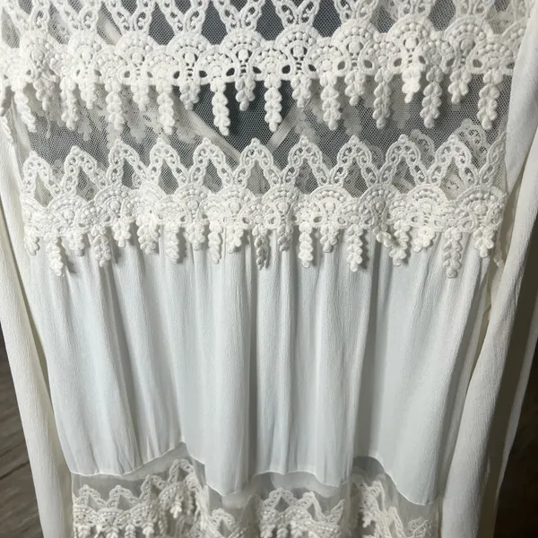 Karen Kane Cream Lace Blouse - Image 9