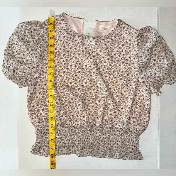 Blush BJ Floral‎ Cropped puffed short sleeve elastic waist NWT Med - Image 2