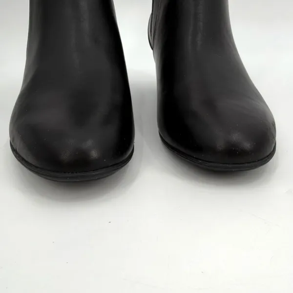 Clarks Boots Women 8 M Black Leather Linnae Up Waterproof Side Zip Ankle Bootie - Image 3