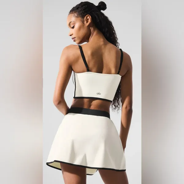 Alo Yoga NWT Airbrush Streamline Bra Tank Top Ivory Black Size S - Image 3