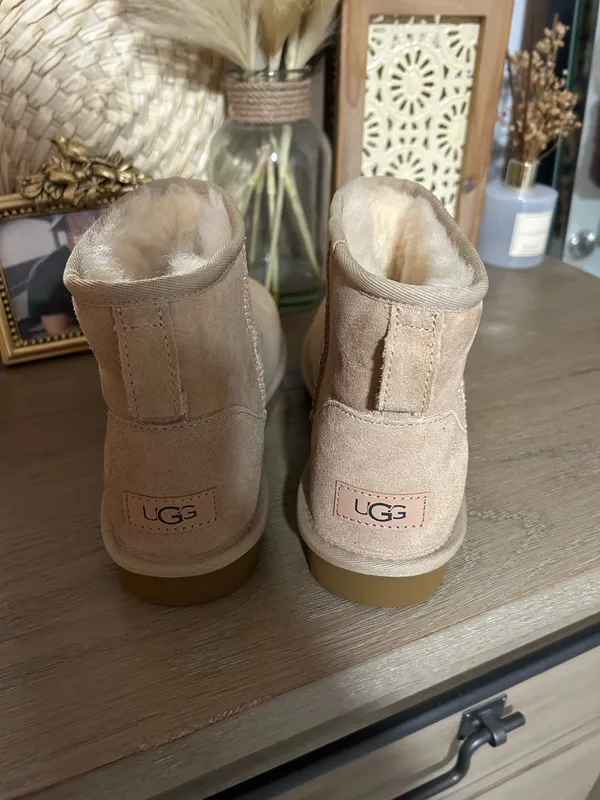 UGG Women’s Classic Mini Boots - Image 2