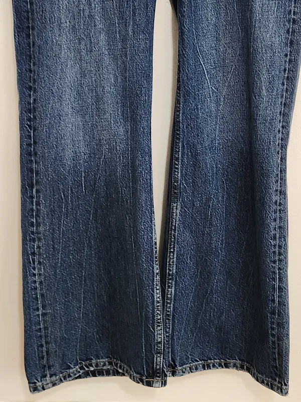 Zara Medium Wash Bootcut Denim Jumpsuit Size Medium - Image 4