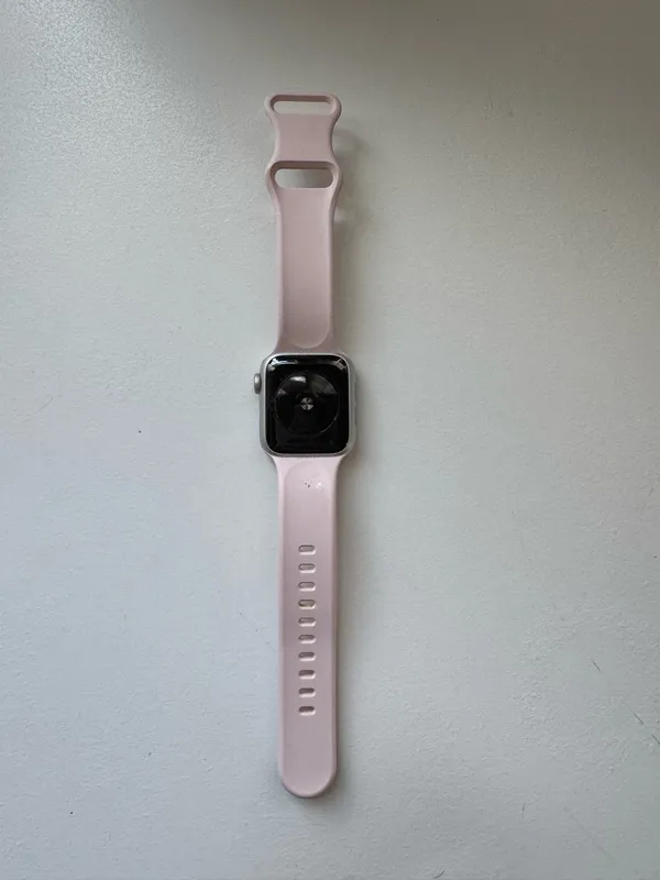 Apple Watch SE 40mm Silver - Image 2