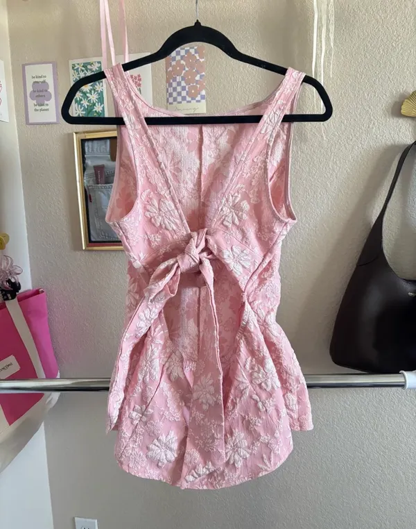 Beautiful Pinky Peach Colored Top. Large SHEIN - Image 3
