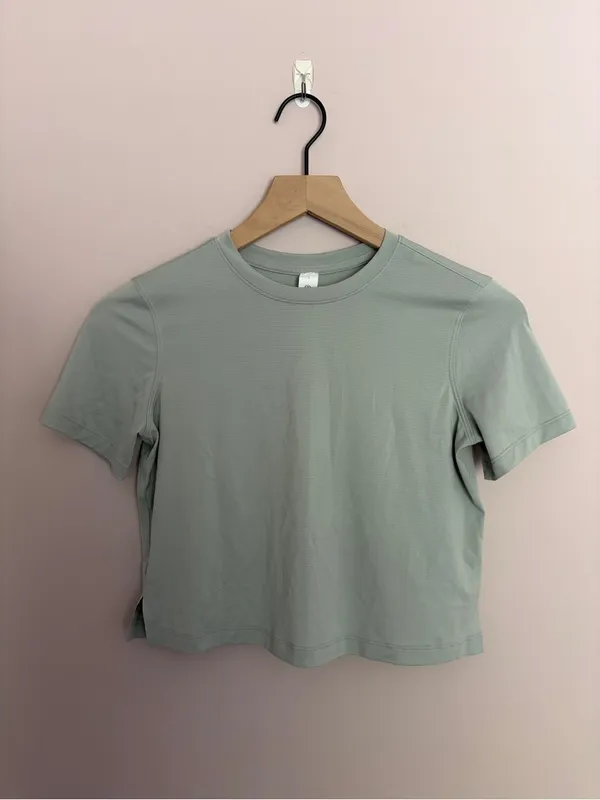 Lululemon Ultralight Waist-Length T-Shirt Jade Gray Size 2 - Image 3