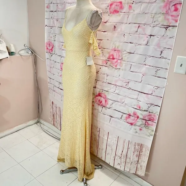 Lulu’s Declare My Love Cream Lace Cold-Shoulder Mermaid Maxi Dress - Image 7