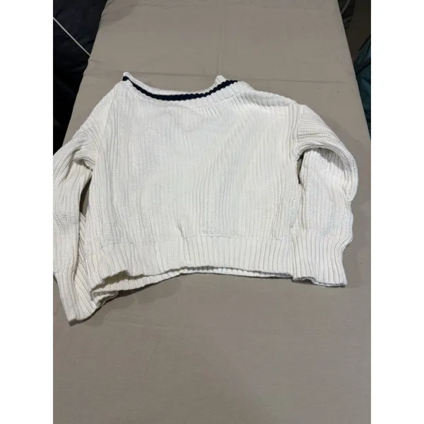Abercrombie & Fitch Women's V-Neck Chunky Cropped White Knit Academia Sweater‎ M - Image 6