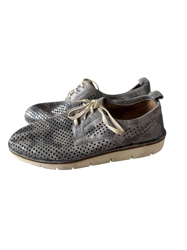 TRASK Silver Pewter Leather Sneakers Size 7.5 - Image 7
