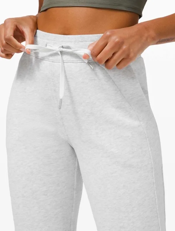 Lululemon Scuba High-Rise Jogger *Fleece 28" Heathered Core Ultra Light Grey 8 - Image 6
