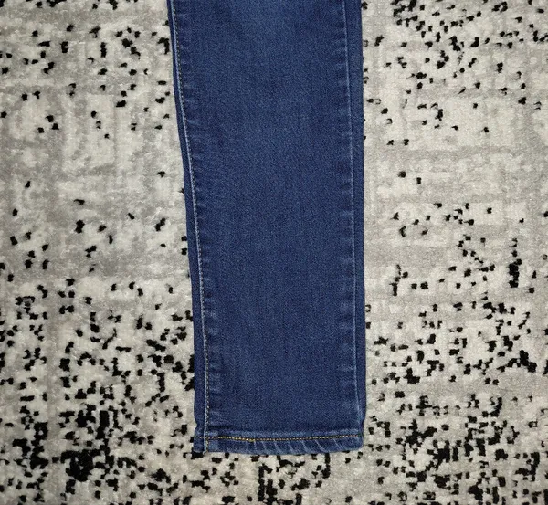 Levi’s 711 Skinny Jeans Size 27 Eternal Indigo Mid-Wash NWOT - Image 11