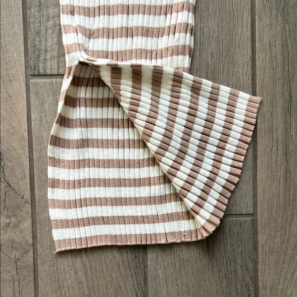 Chic Beige and White Striped Midi Dress - Image 6