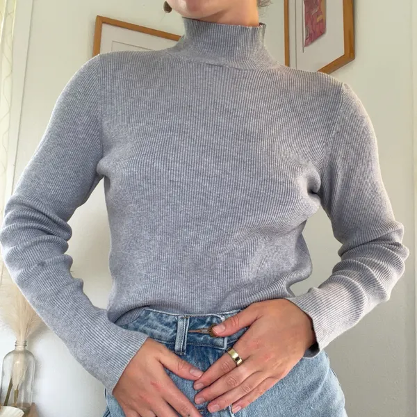 Calvin Klein Gray turtleneck long sleeve sweater - Image 2
