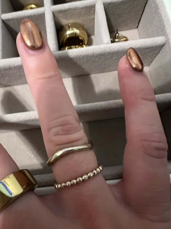 Amazon Gold Wavy Dome Band Ring - Image 4
