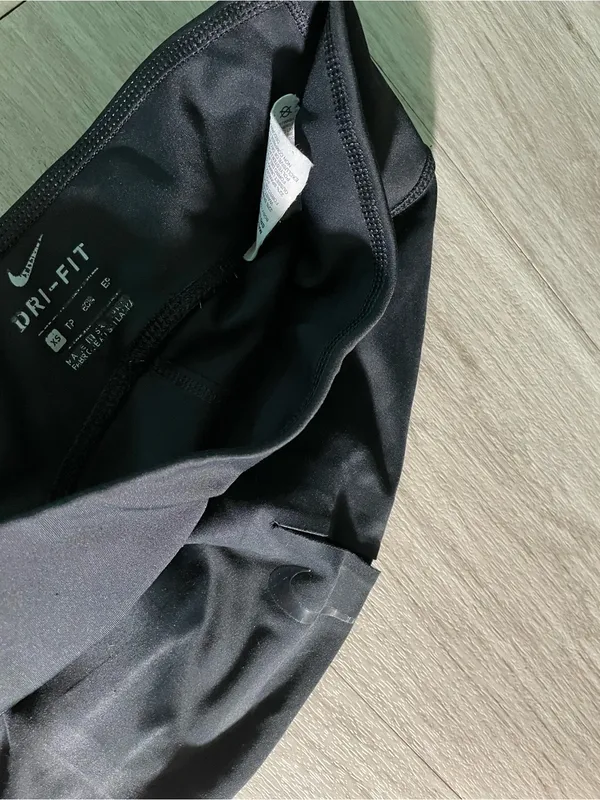 Nike Black High-Waist Performance Leggings - Image 2