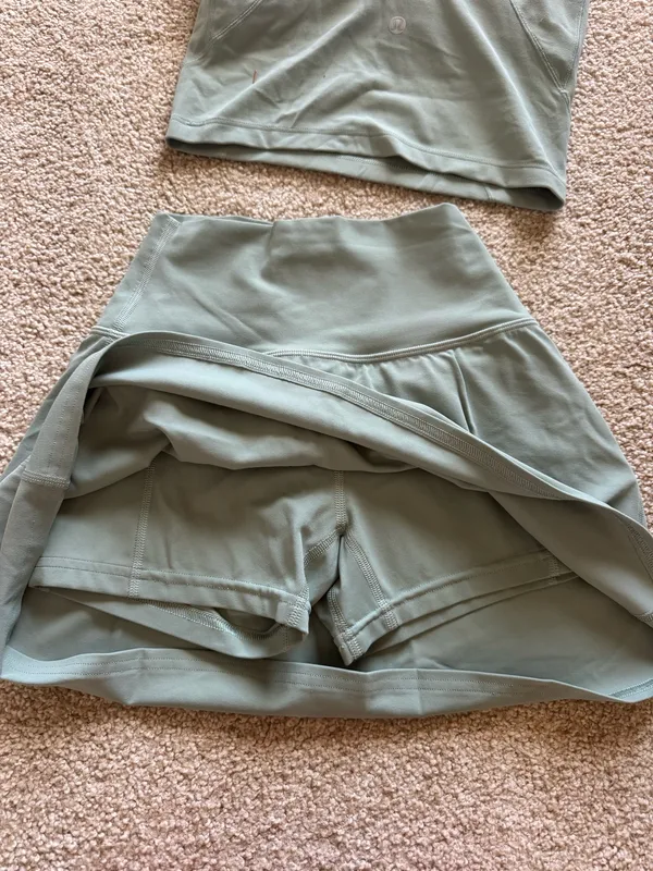 Lululemon sage green set - Image 3