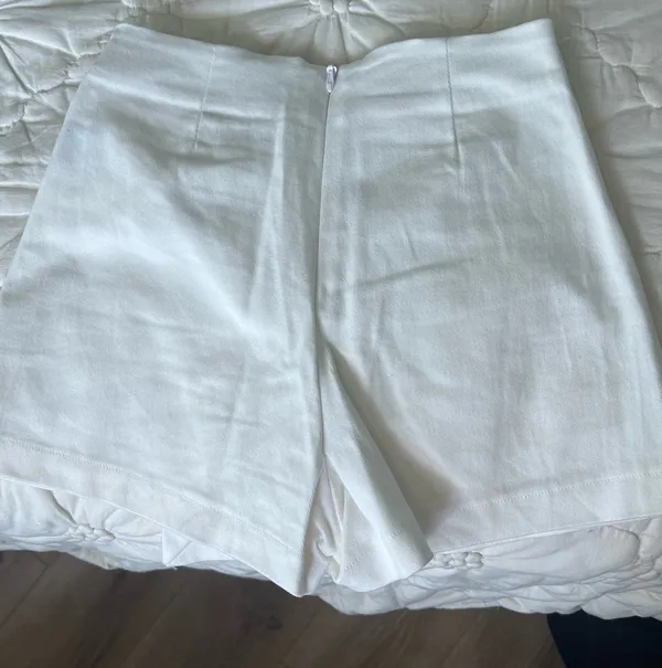 Flying tomato skort - Image 3
