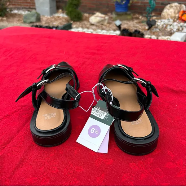 Size 6.5 Peyton Double Buckle black Slingback Flats‎ by wild fable - Image 4
