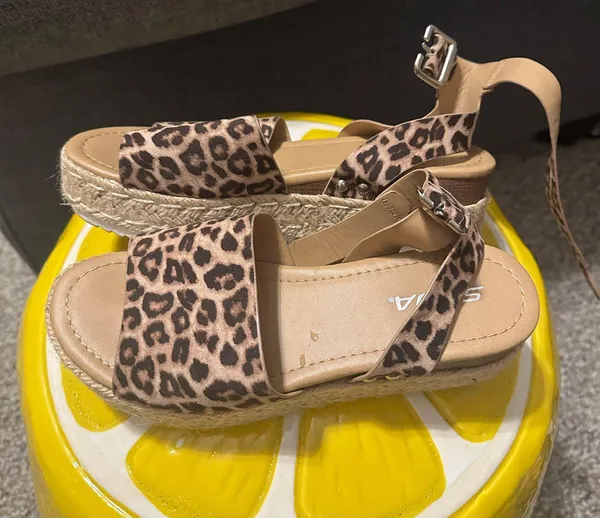 Soda Cheetah Sandals - Image 2