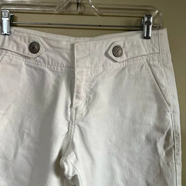 Levi’s white capri pants 4‎ - Image 3