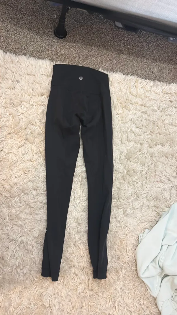 Black Lululemon Leggings Align 25" - Image 3