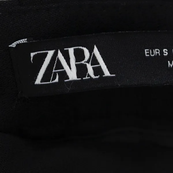 Zara Women's High Waisted Pleated Crepe Mini Shorts Black Small - Image 2