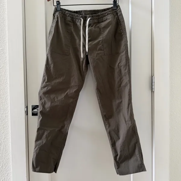 Vuori‎ Women'S Vintage Ripstop Pant Army Green Size M - Image 3