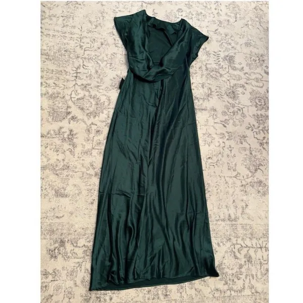 Lulus Captivating Presence Cowl Back Satin Maxi Dress small Green Formal NWT - Image 6