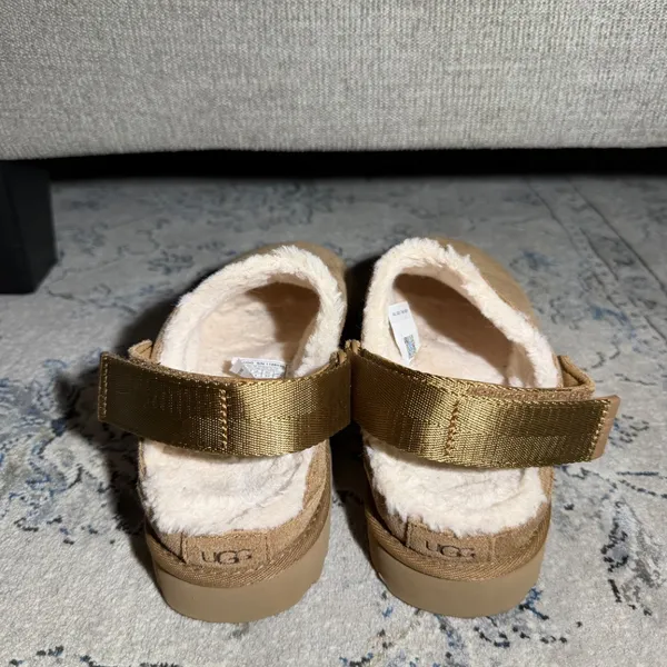 UGG Goldenstar Cozy Clog - Image 8