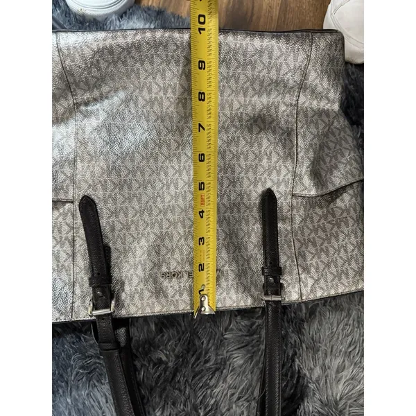 Michael Kors handbag purse Black & Silver shoulder bag flaws pictured - Image 9