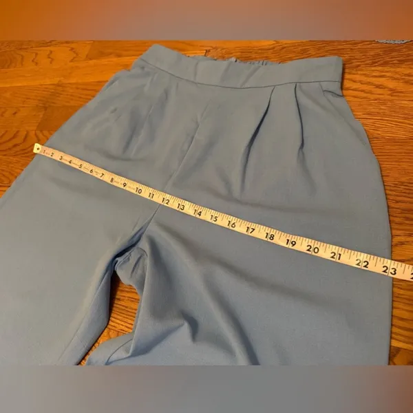 Nwt two piece wide leg pants and long sleeve matching top size M - Image 11