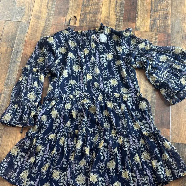 Selfie Leslie Beatrix high neck ballon sleeve Floral Navy Blue Dress - Image 3