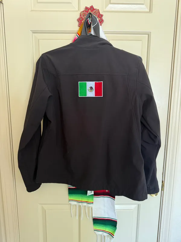 Ariat Softshell Jacket - Image 2