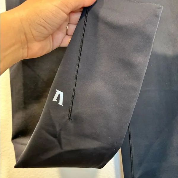 Vuori Black clean Elevation Leggings - Image 3