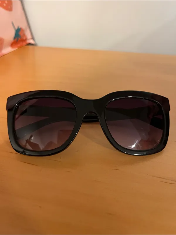 Simply Vera by Vera Wang Sunglasses - Image 2