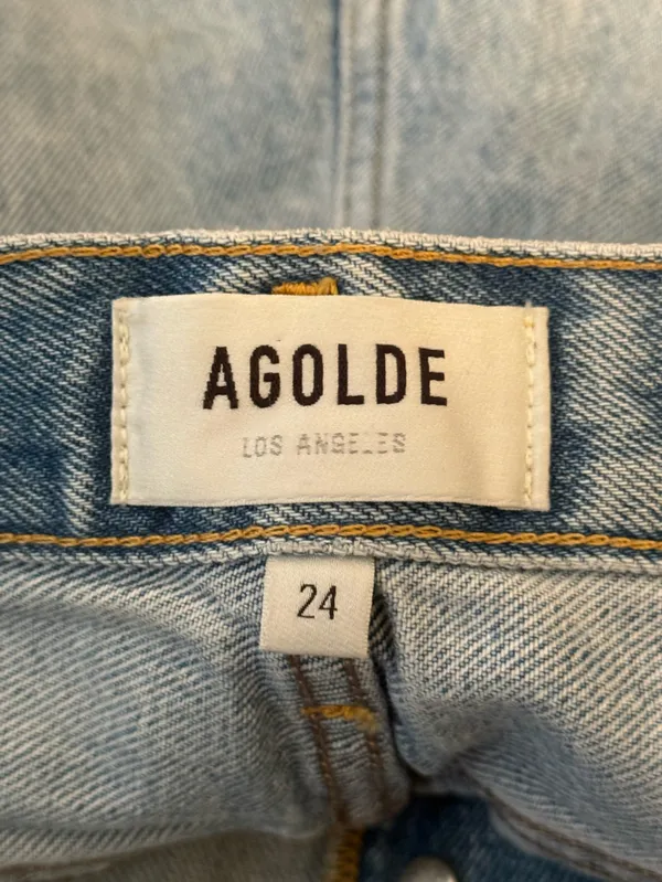 Agolde Parker Shorts in Light Wash - Image 4